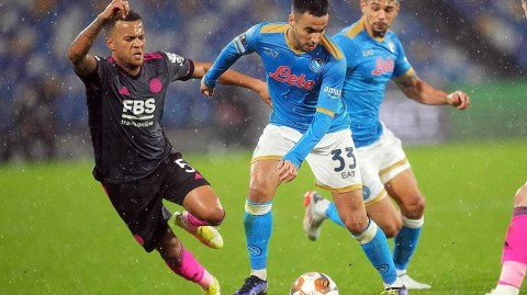 欧联杯激战那不勒斯逆转莱斯特城 埃尔马斯双响定乾坤