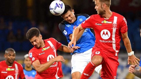 意甲双星闪耀蓝衣军团主场四球横扫蒙扎