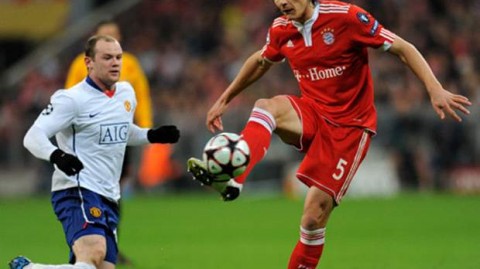 欧冠-拜仁4-3险胜曼联取开门红 凯恩传射卡塞米罗双响萨内格纳布里建功