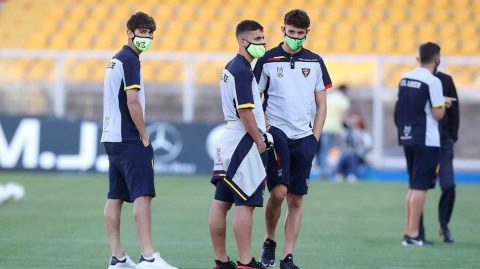 红黑风暴再临意甲 AC米兰客场四球完爆莱切