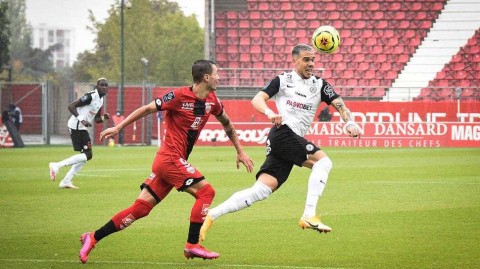 法甲联赛第戎激战蒙彼利埃，进球大战最终握手言和