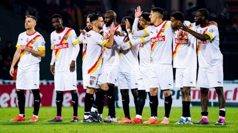 法国杯烽火：朗斯加时鏖战逆转洛里昂晋级八强