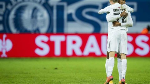 欧协联激战：根特主场与贝尔格莱德游击握手言和，镜头下的激烈瞬间