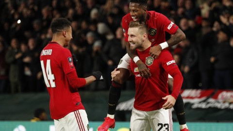 英超重启信号？曼联发最后通牒：海外球员七日归队