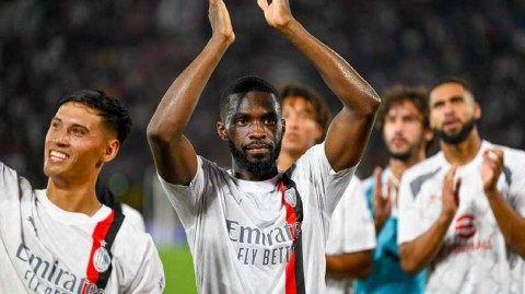 红黑军团客场奏凯 新援闪耀赛季开门红