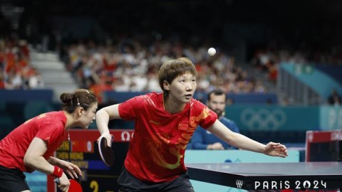 巴黎奥运乒坛收官：男单樊振东4-1首夺金牌成就超级全满贯