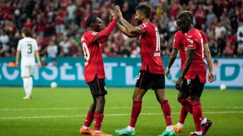 勒沃库森两球领先痛失好局 门兴格拉德巴赫绝境逢生客场抢分