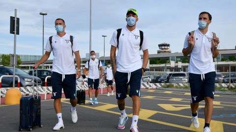 蓝鹰集结多洛米蒂 拉齐奥奥龙佐夏训启航