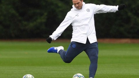 神灯照亮大国际，切尔西欧冠前集训 兰帕德亲自上阵大秀精巧脚法