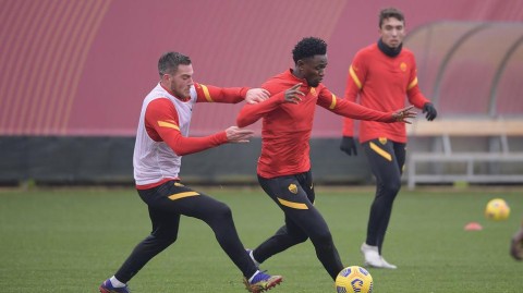 罗马城冬日备战，红狼军团蓄势待发