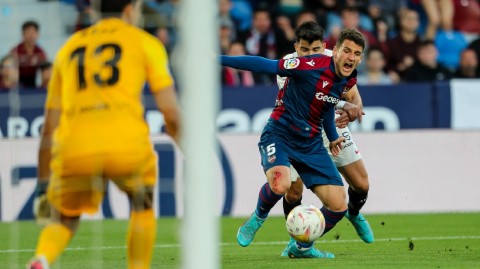 莱万特与塞维利亚的西甲激战