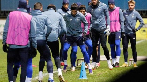 基辅寒夜中的欧冠梦想：迪纳摩将士挥汗备战