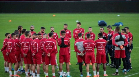 地中海之心的足球梦想：马耳他男足在西班牙燃起欧预赛战火