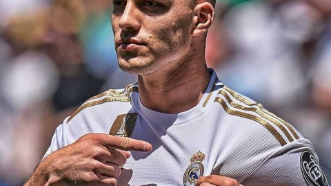 皇马前锋为见超模女友违反隔离禁令，险遭牢狱之灾