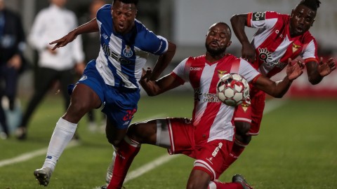 葡超复赛冷门迭爆：副班长艾维斯主场顽抗，零封逼平领头羊波尔图