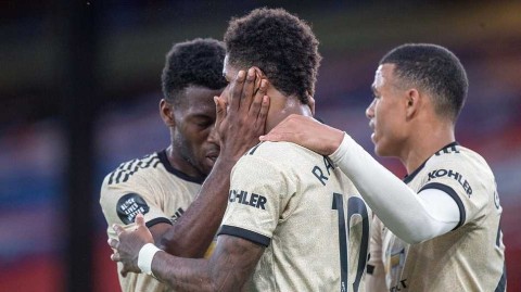 红魔客场双杀雄鹰，拉什福德马夏尔联袂建功