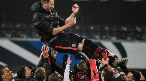 法兰克福主场大胜沙尔克，约维奇回归首秀替补双响