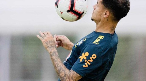 桑巴军团狮城备战，内马尔与库蒂尼奥训练场上演梦幻联动