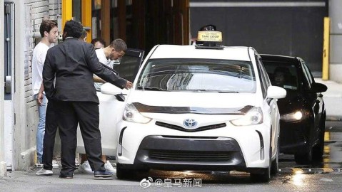 皇马全队假日放风 久保建英与门将搭档惬意出游