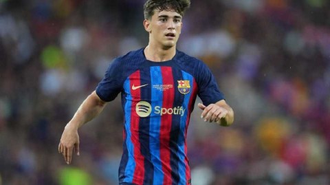 巴萨锁定未来瑰宝：十八岁加维续约至二零二六，十亿违约金彰显无价潜力