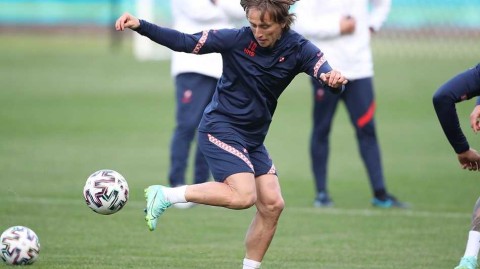 最后一舞：克罗地亚黄金一代的格子军魂