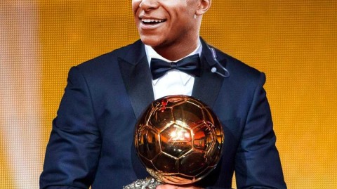 王权交接：寻找后梅西C罗时代的足坛新领航者