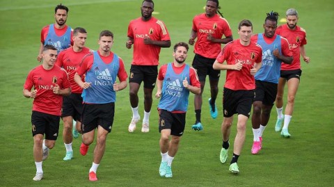 欧洲红魔赛前最后一练 德布劳内面带微笑秀“金腿”