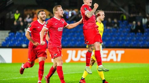 欧协联激战：兰德斯顽强战平阿尔克马尔，丹麦雨夜进球大战留悬念