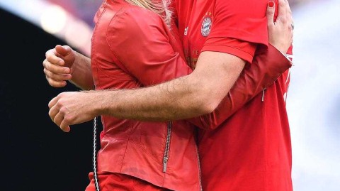 拜仁七连冠背后的罗贝里谢幕与J罗最后探戈