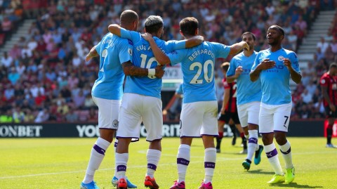 蓝月亮的双星闪耀：阿圭罗与斯特林联袂导演伯恩茅斯征服记