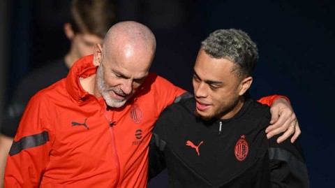 备战超级杯的黄昏：红黑军团沙特意象记