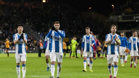 疫情风暴中的温暖馈赠 西班牙人全体球员为伊瓜拉达医院捐款