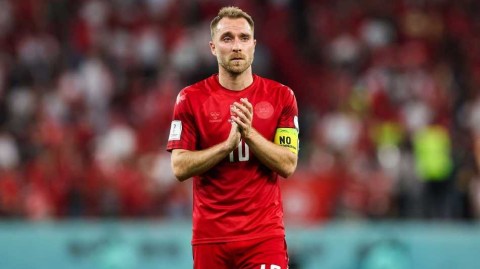 北欧童话遇沙漠雄鹰，零进球下的激情与坚韧