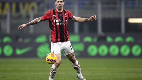 罗马尼奥利告别红黑岁月重返蓝鹰签约五载开启新生