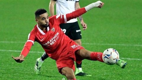 梅斯塔利亚的冬日寒夜：苏索世界封喉，蝙蝠军团陷入泥潭