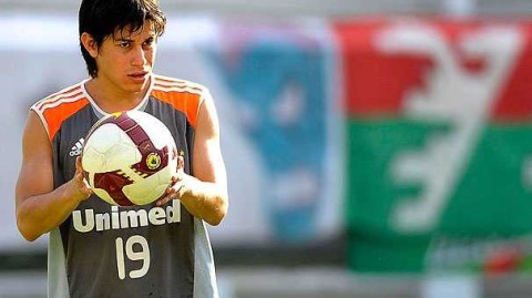 时光深处的“天体之王”：孔卡的足球魔法与广州记忆