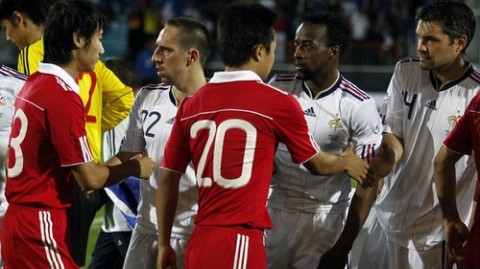 重温经典：2010年6月5日，中国男足1-0爆冷力克法国队