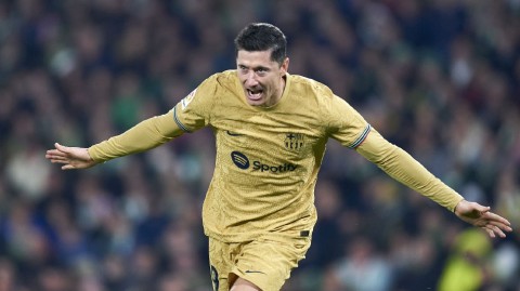 西甲激战巴萨力克贝蒂斯 莱万拉菲尼亚锋芒毕露