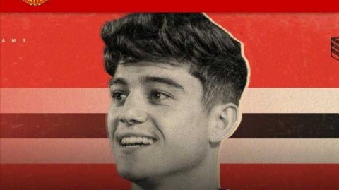 曼联夏窗首签：丹尼尔·詹姆斯，红魔新篇章的甜蜜笑容