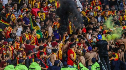 多哈夜晚的红色警报：萨德与突尼斯希望球迷的世俱杯看台对峙