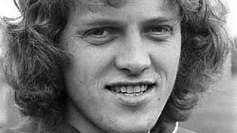 橙色郁金香的远射传奇 阿里·哈恩的足球人生