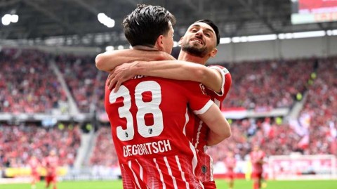 德甲激战弗赖堡四球横扫沙尔克