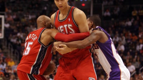 回顾经典：阿联卡特挡拆引领篮网攻势，哈里斯快如闪电击溃山猫