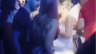 梅西与安东内拉伊比萨岛甜蜜度假 亲密瞬间尽显神仙爱情