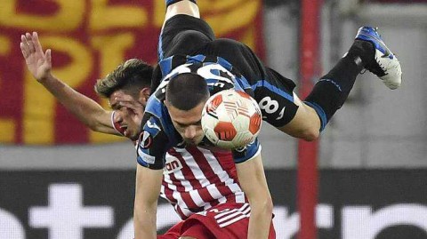 欧联杯赛场蓝黑军团强势晋级 希腊神话主场黯然失色