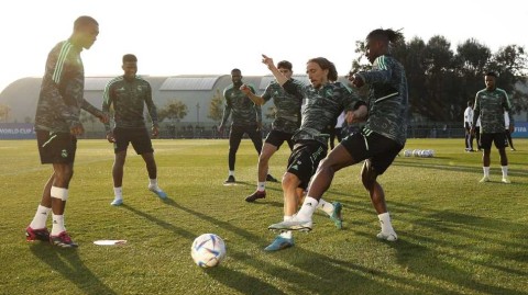 皇马摩洛哥积极备战世俱杯 莫德里奇领衔训练展现求胜渴望