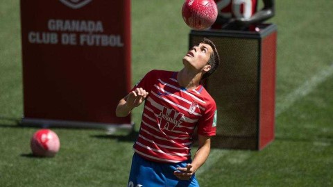 新卡梅内斯的曙光：格拉纳达2020年新援亮相仪式回顾