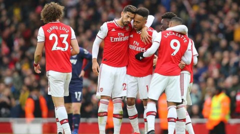 疫情重压下的人性光芒，阿森纳高层降薪保全员薪资