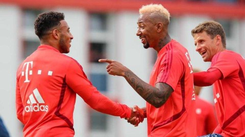 拜仁慕尼黑开启夏季首训，穆勒博阿滕笑容满面引猜想