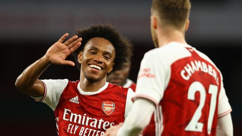 英超焦点战：阿森纳3-1力克西布朗，送对手黯然降级